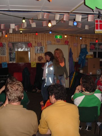 2006HWK 131.jpg